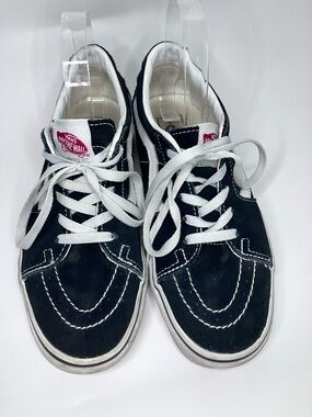 Vans Black Leather Suede Shoes SIze 7M, 8.5W